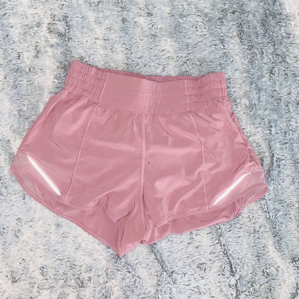 Lululemon High Waisted Hotty Hots 2.5” Pink Taupe